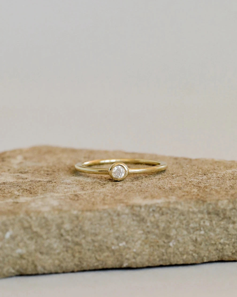 Simple Stud Ring