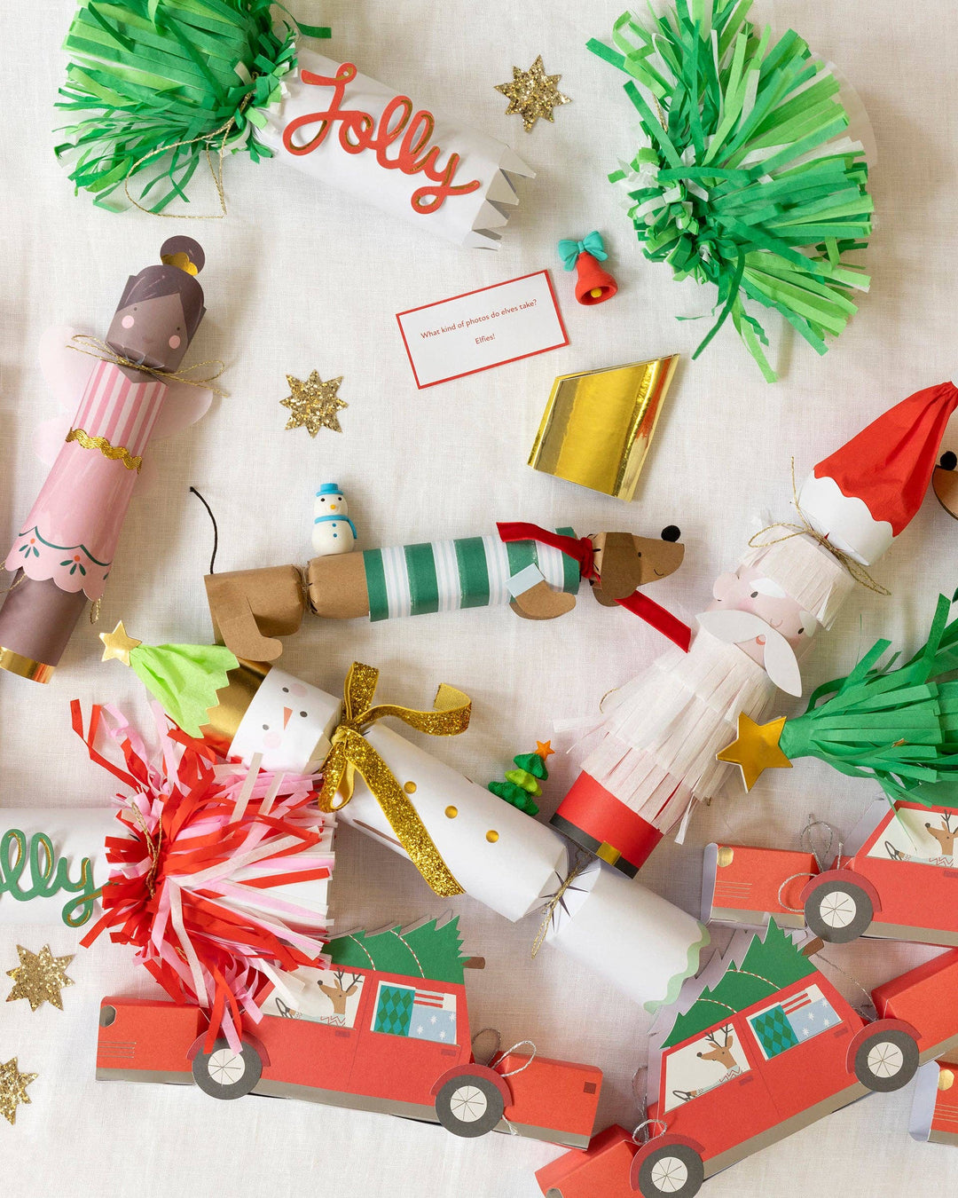 Jolly Holly Fringe Crackers