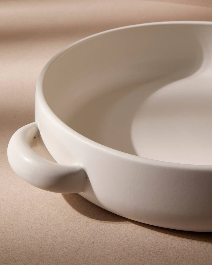 Stoneware Serving Plate with Handles 13.4"
