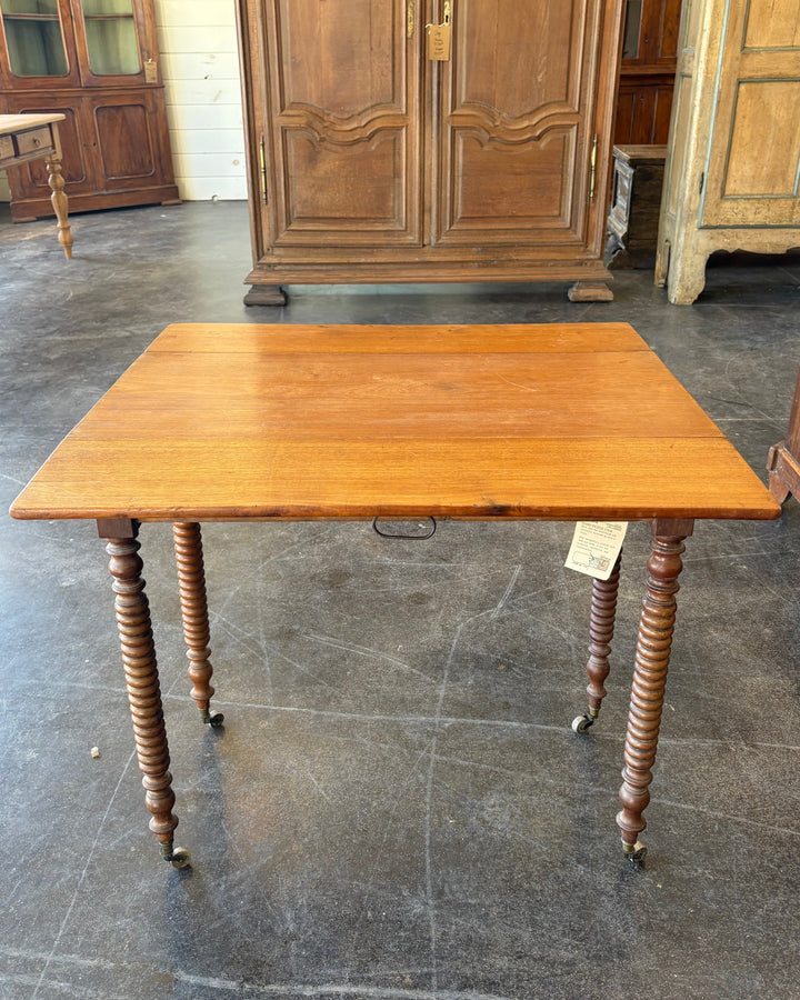 19th Century Walnut Hinged Table