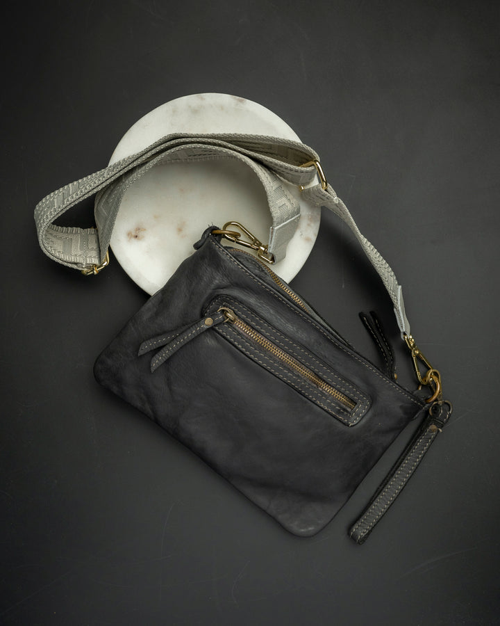 Vittoria Handbag