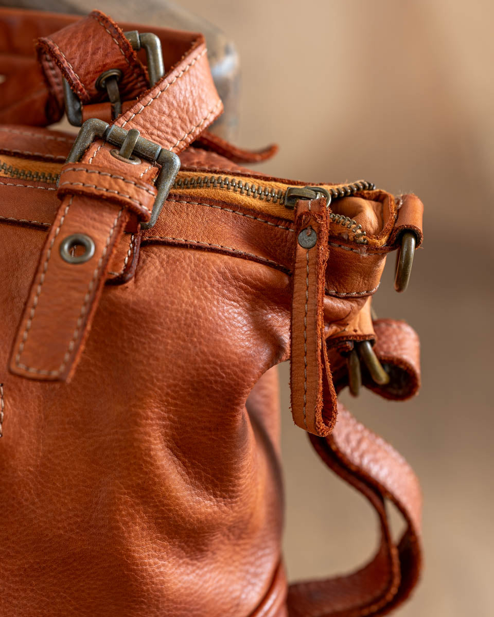 Borsa in pelle lavata italiana