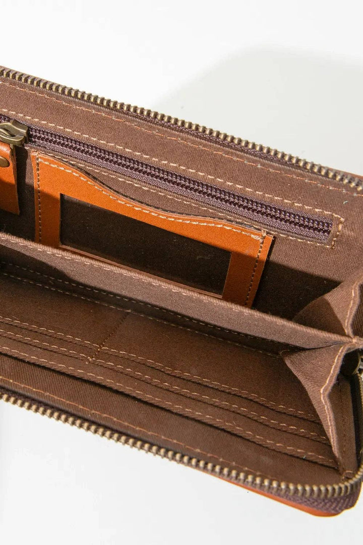 Leather Vaquera Wallet with Wrist-Strap